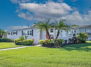 523 Charlemagne Blvd, Naples, FL 34112