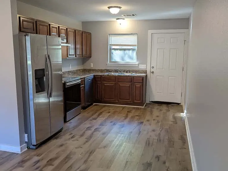 1413 Hardy St #AB — Photo 5