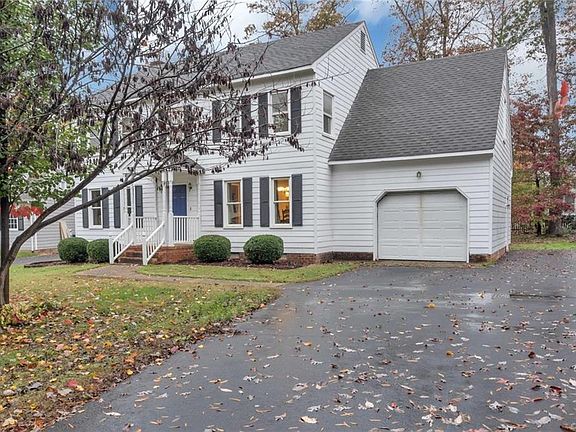 2nd image of 11504 Woodmill Pl