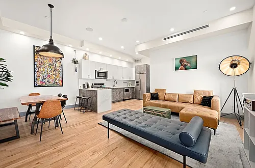 537 Court St #2A Photo 1