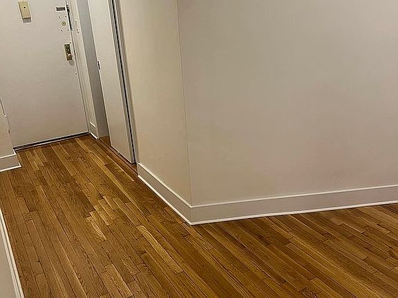 4th image of 51-33 Goldsmith St #7A