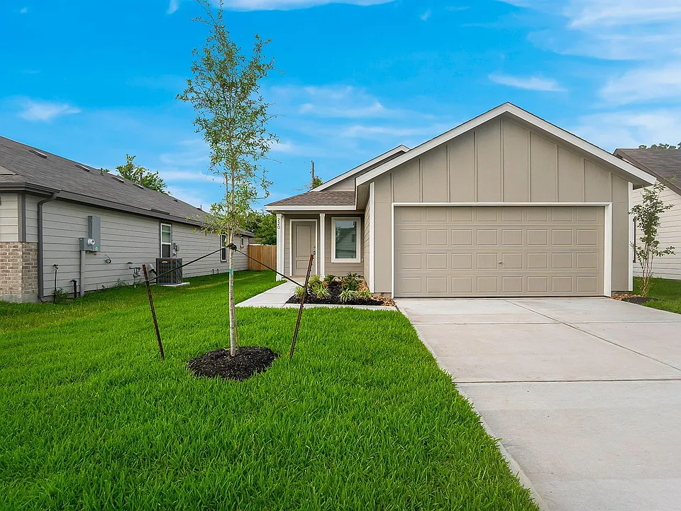 220 Laura Leigh Ln