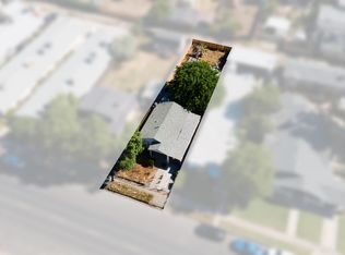 330 W North Way #L, Dinuba, CA 93618