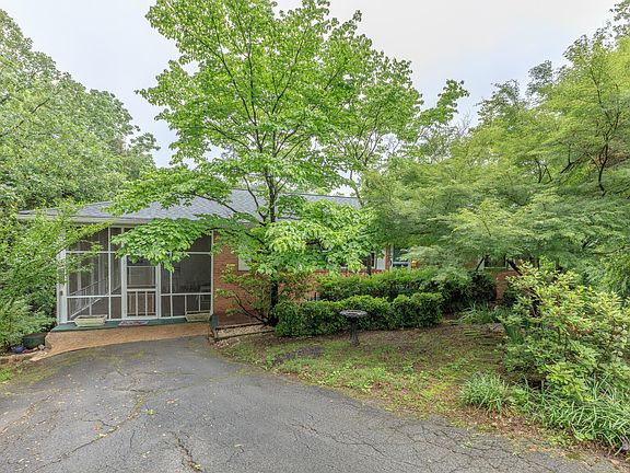 4th image of 3503 Cline Crest St