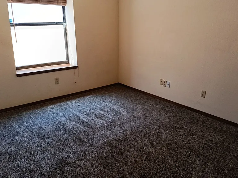 9612 Peralta Rd NE — Photo 16