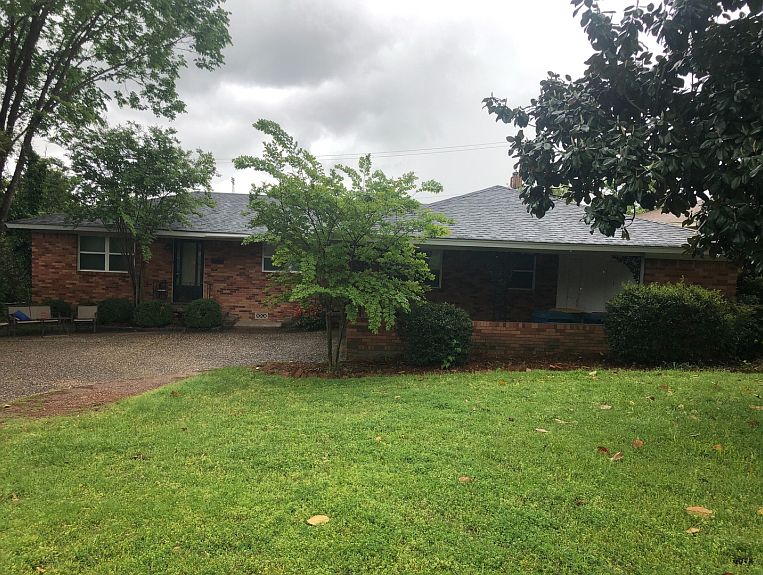 1st image of 3B Garfield Cir