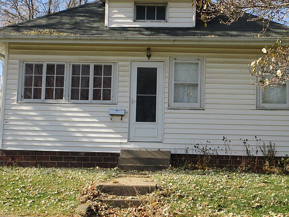3rd image of 614 S 2nd St
