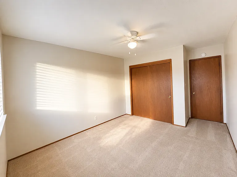 4469 Faulkner Dr — Photo 10