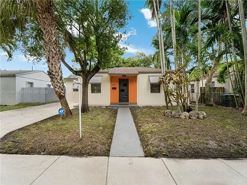 6531 SW 57th Pl Photo 1