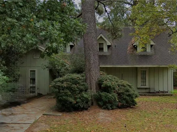 303 Rosewood St, Mandeville, LA 70448