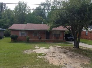 1909 Colvert St, Tuskegee Institute, AL 36088