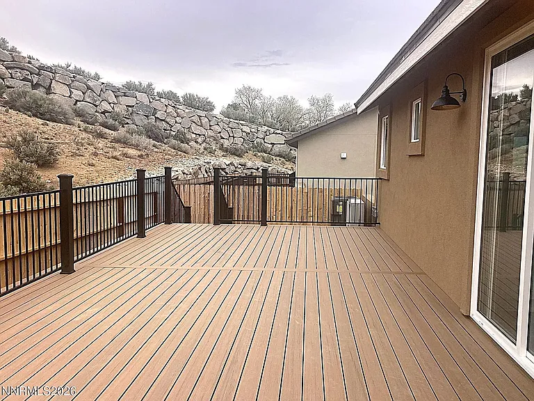 1086 Tee Dr — Photo 12