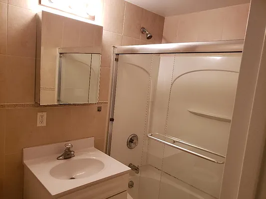 Rented by US # 1 Realty | media 36