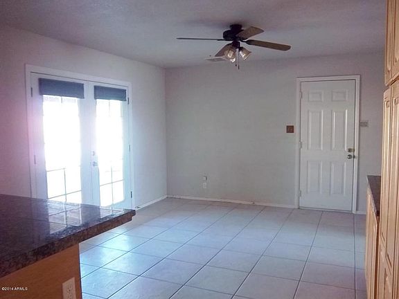 5th image of 2102 W Greenbriar Dr