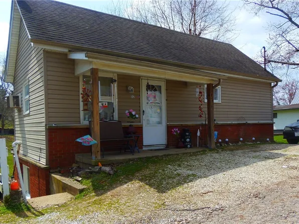 512 Walnut St, Pleasant City, OH 43772