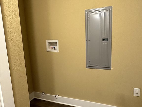 5th image of 403 Baskins Creek Rd Unit 605