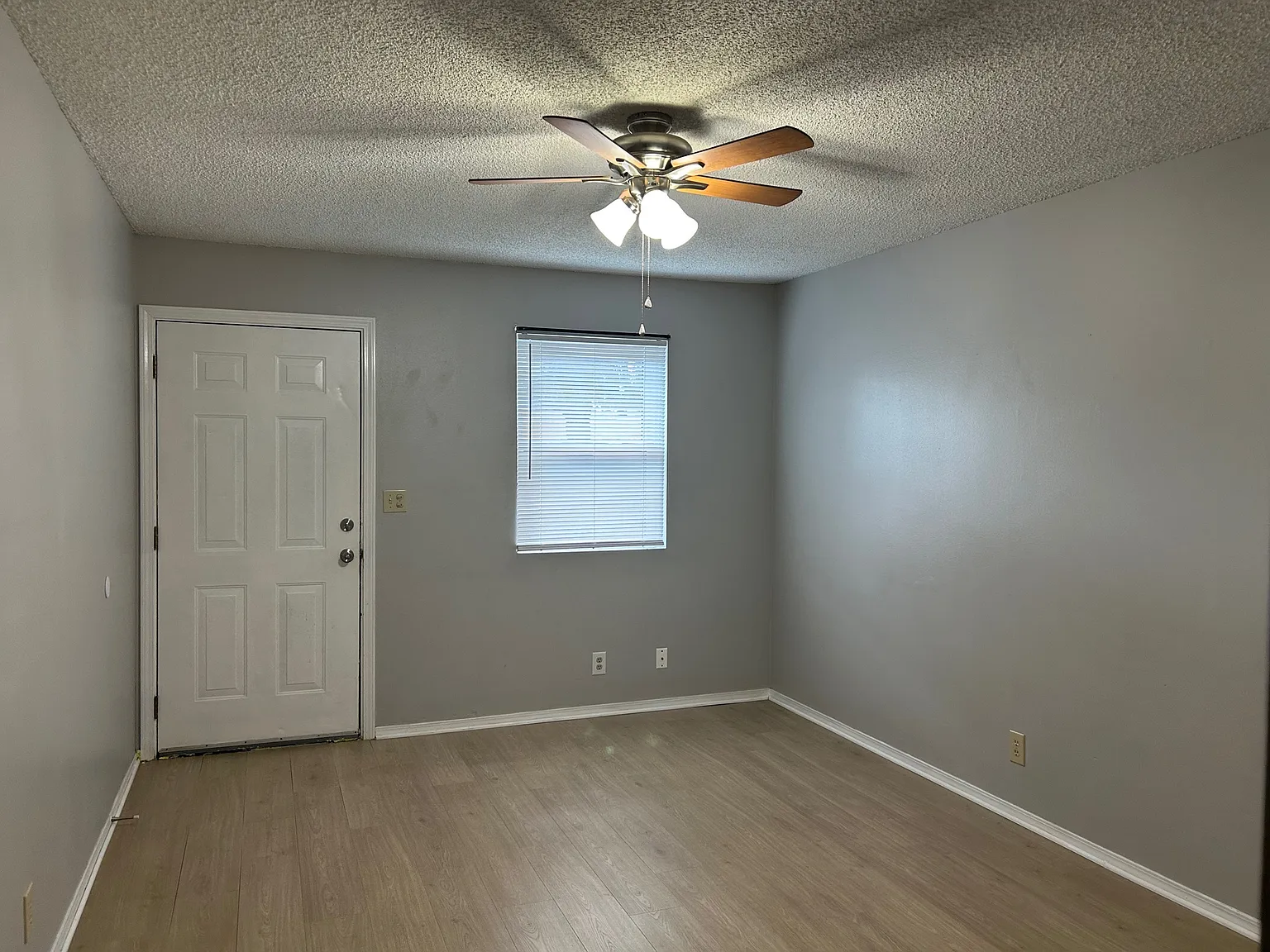 220 Brooke Lynn Drive - D — Photo 2