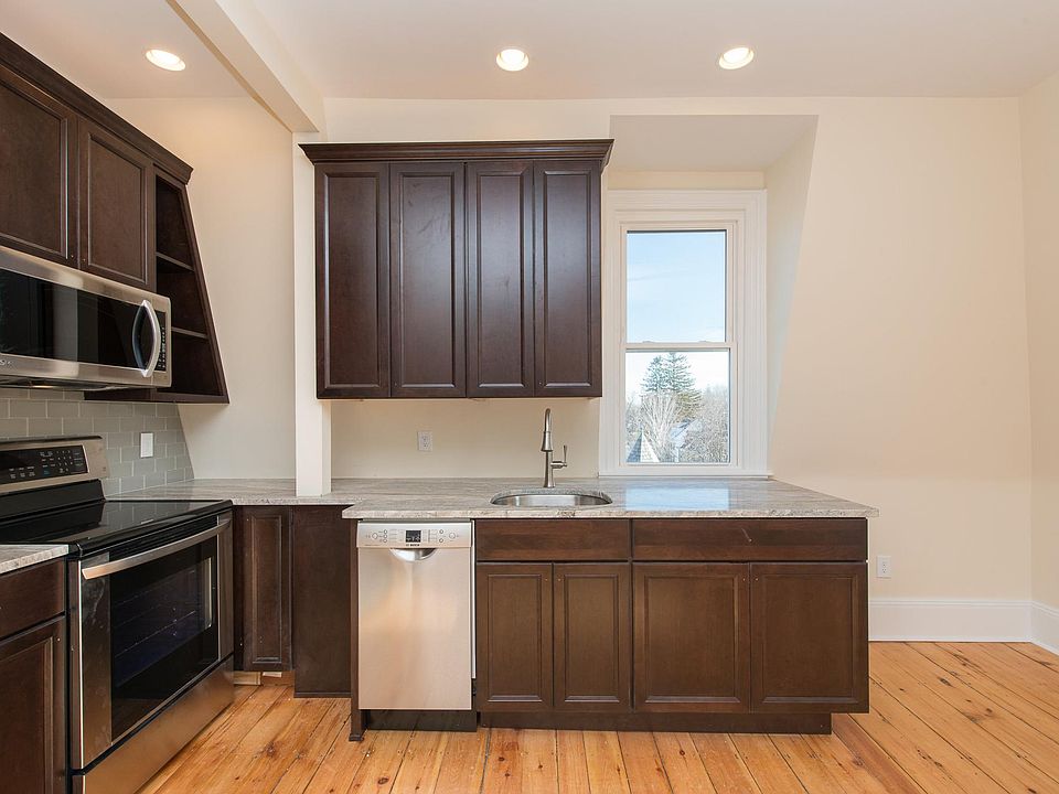 Gourmet kitchen with extra deep counters.