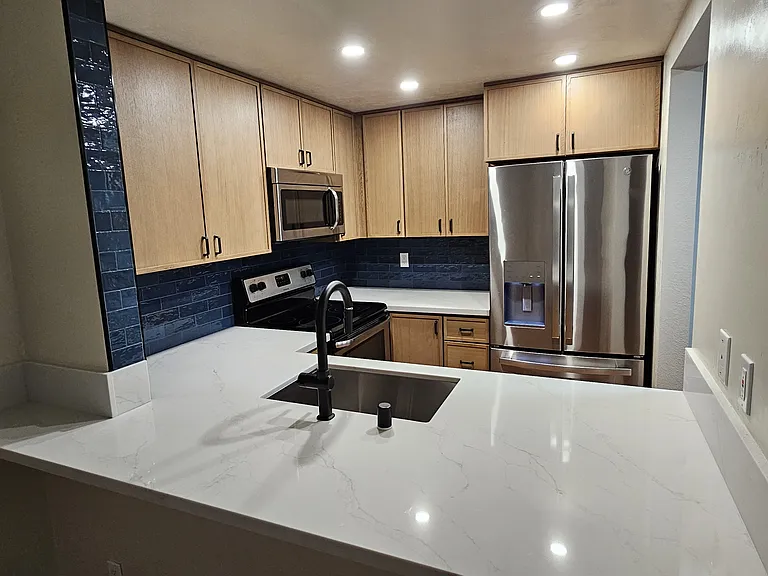 3078 Broadway #208 — Photo 11