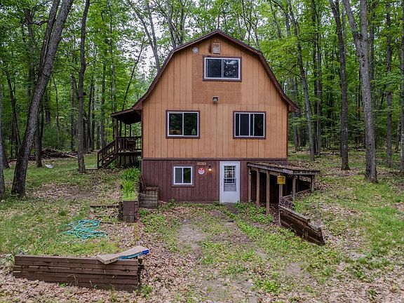 3rd image of 3812 Farren Ln