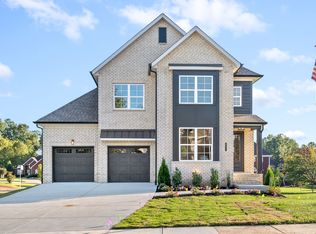 802 Savannah West Ct, Springfield, TN 37172