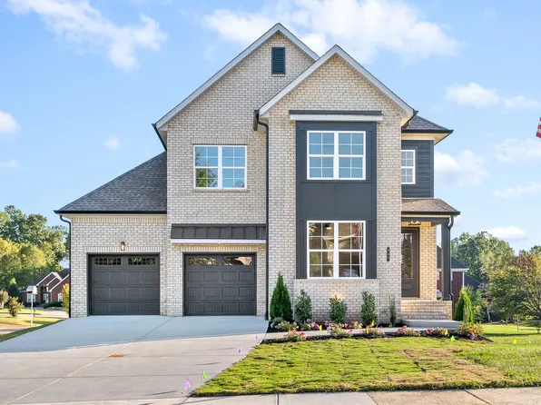 802 Savannah West Ct, Springfield, TN 37172