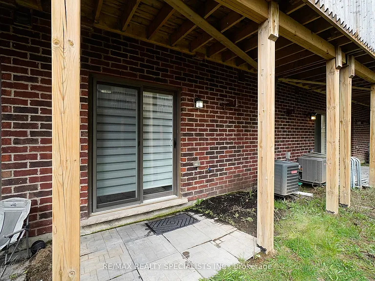 61 Farley Ln — Photo 29