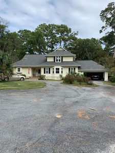 18 Lake Dr, Savannah, GA, 31410