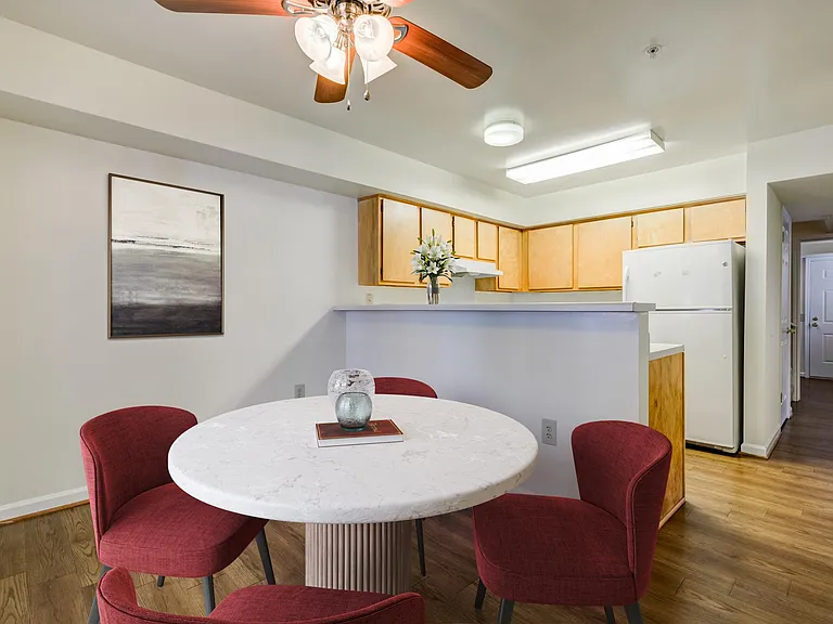 Dahlgren Townhomes — Photo 16