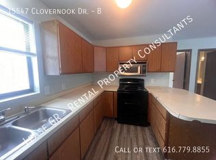 15547 Clovernook Dr APT B, Grand Haven, MI 49417