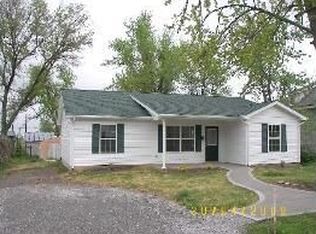 1517 W Centennial Ave, Bowling Green, MO 63334