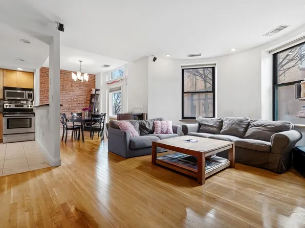 79 Gainsborough St Unit 103, Boston, MA 02115