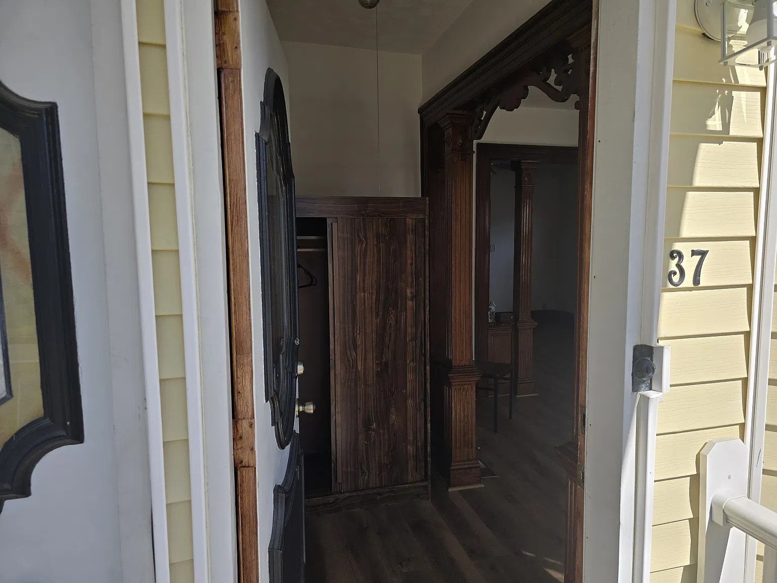 3 bed, 1375 sqft, $2,150 — Photo 1