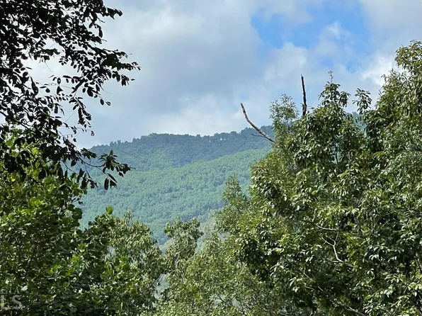 73 Fires Creek Rd, Hayesville, NC 28904