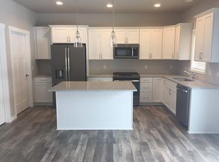 1909 Three Wood Dr, Mount Horeb, WI 53572