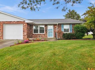 864 W Swartzell Dr, Rensselaer, IN 47978
