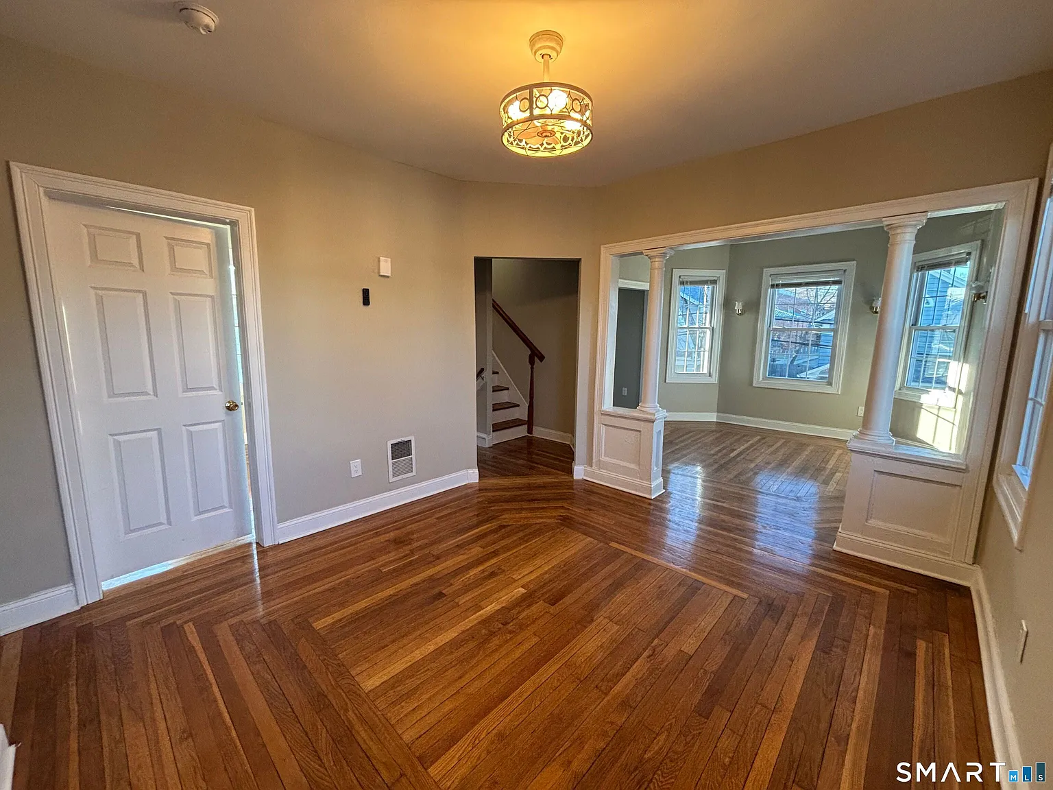 2 bed, 1.0 bath, 1000 sqft, $2,400 — Photo 3