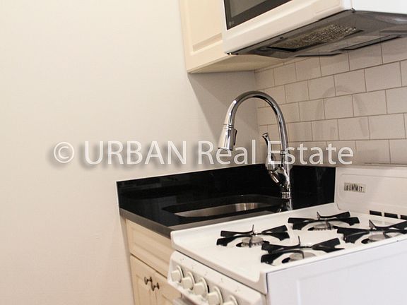 3rd image of 162 E 7th St #1F