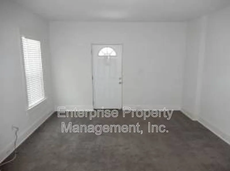 2 bed, 1.0 bath, 971 sqft, $895 — Photo 4