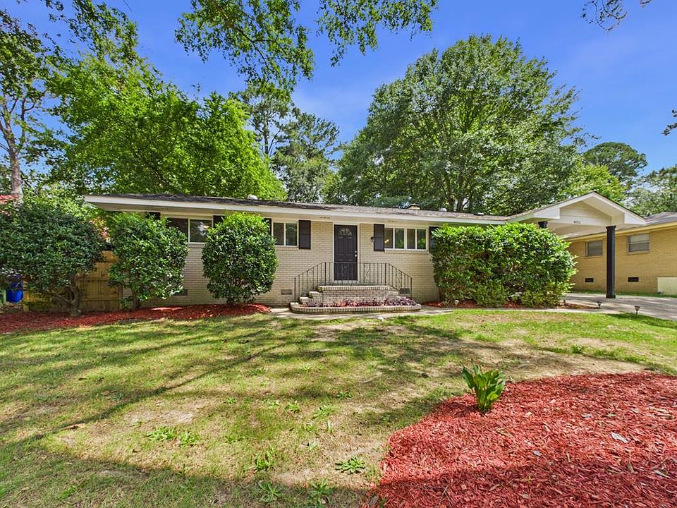 1st image of 4015 Savannah Dr