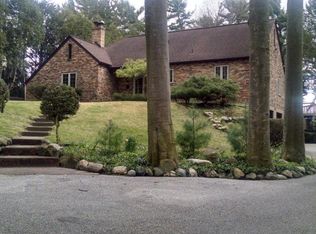 1423 Forest Park Rd, Muskegon, MI 49441