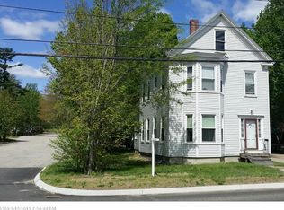40 Pleasant St, Springvale, ME 04083