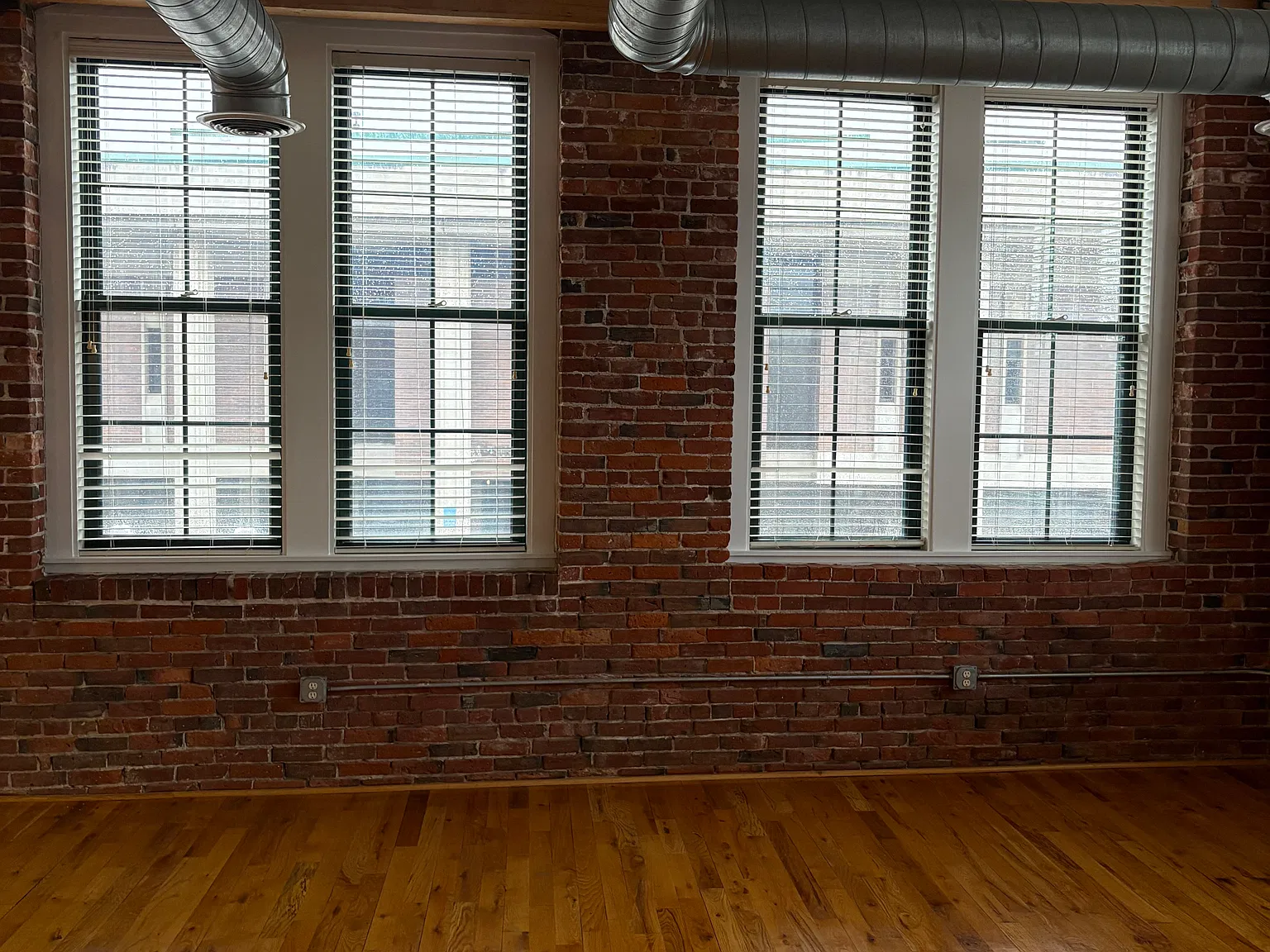 2 bed, 1229 sqft, $2,800 — Photo 2
