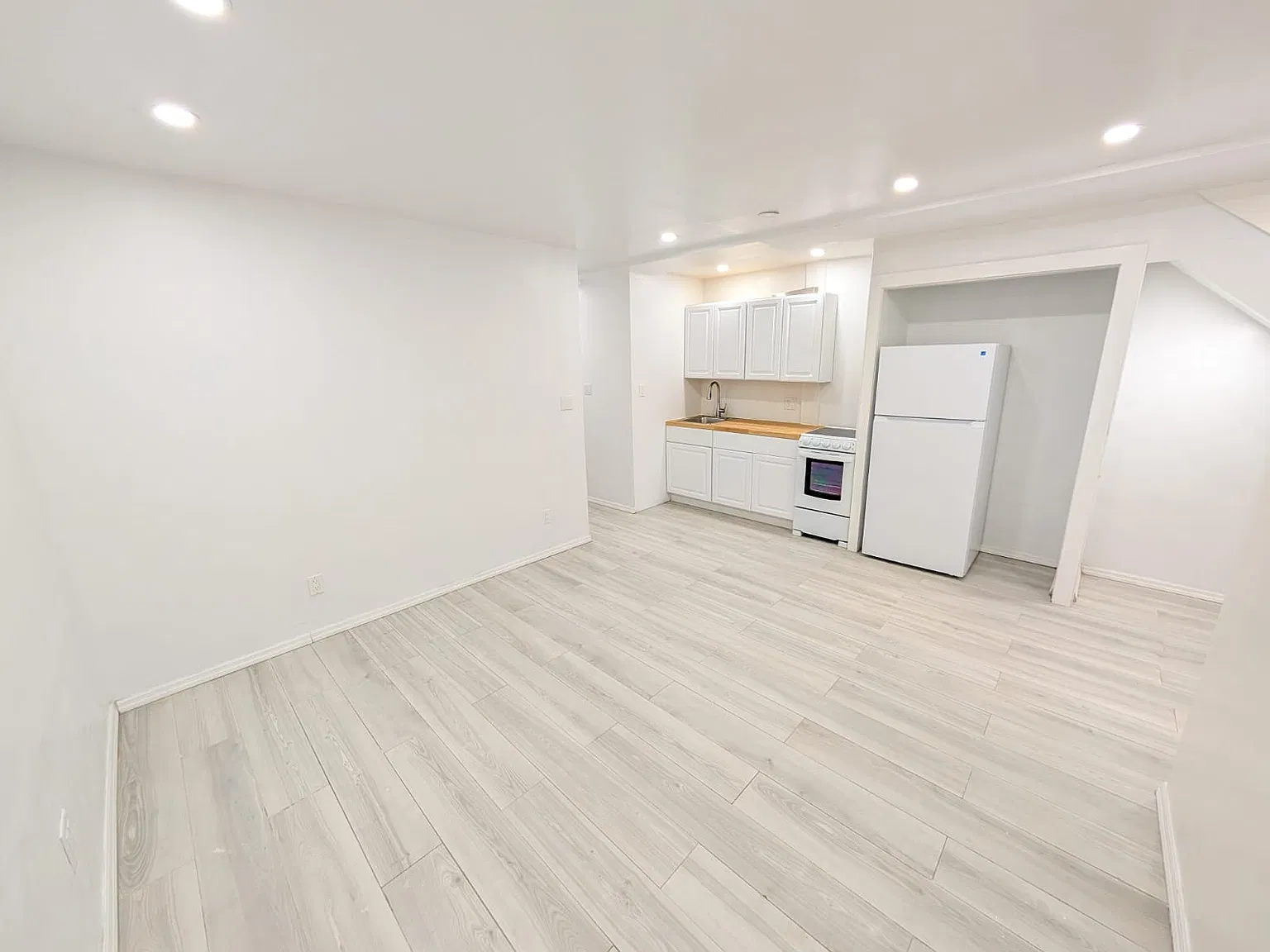 14 East 58th Street — Photo 1