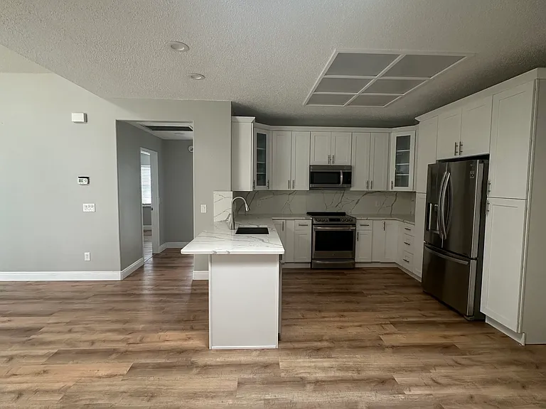 4624 Basswood St — Photo 18