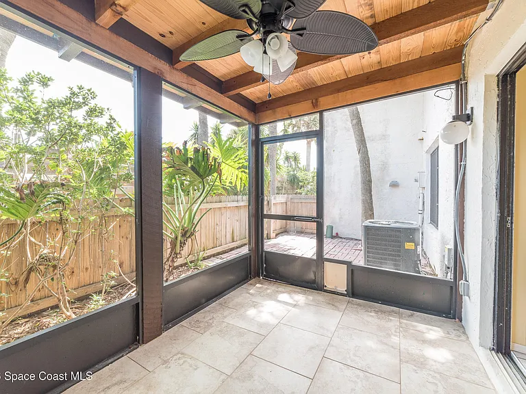 110 Skyline Blvd — Photo 28