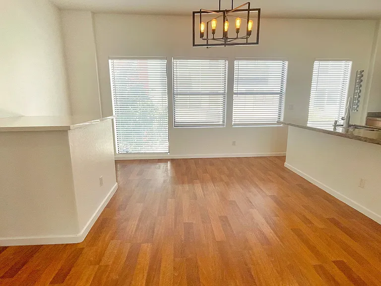 4637 E Culver St — Photo 9