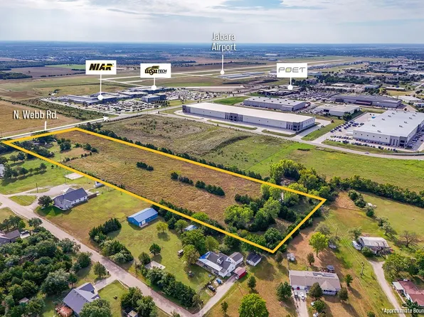 4225 N Webb Rd, Wichita, KS 67226