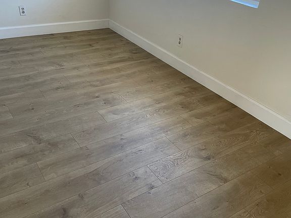 3rd image of 1751 Elm Ave