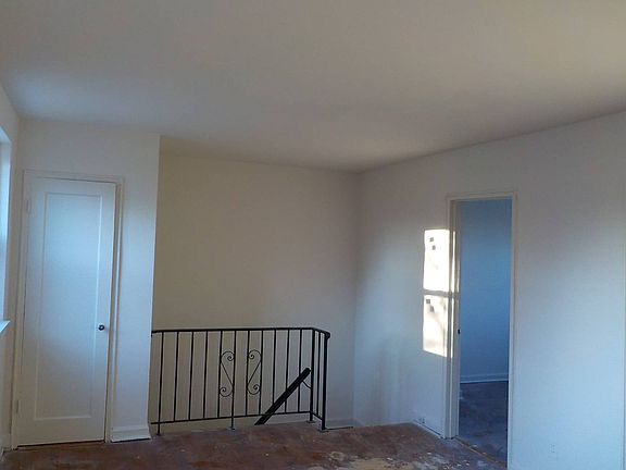 3rd image of 72-61 Little Neck Pkwy Floor 2
